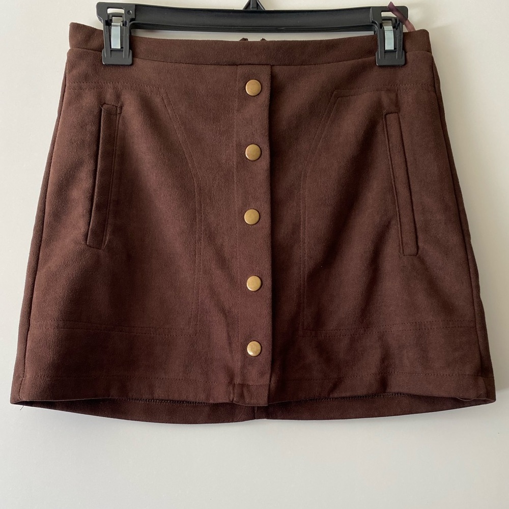 IVY & LEO |  faux suede botton | mini skirt | size xs